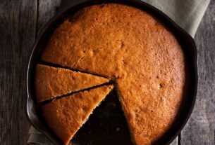 Bolo de banana na frigideira